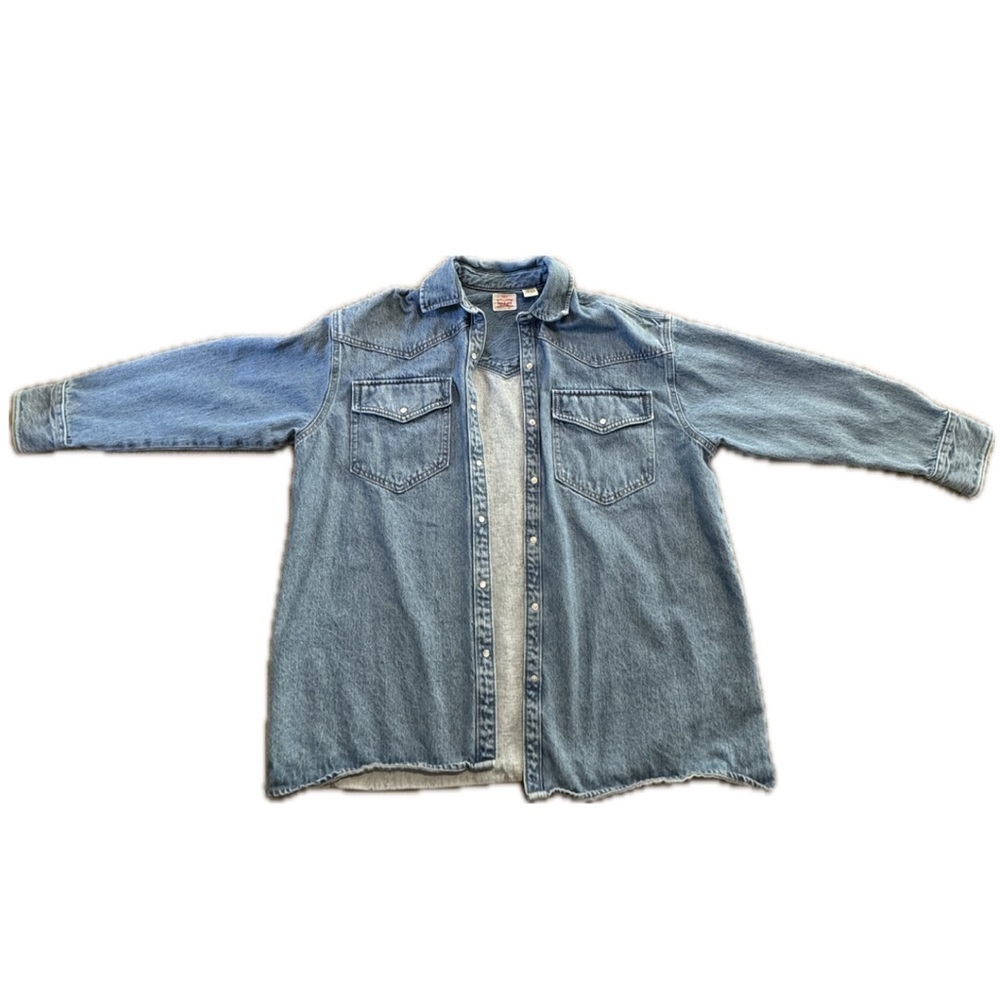 LEVIS denim shirt size large with snap buttons